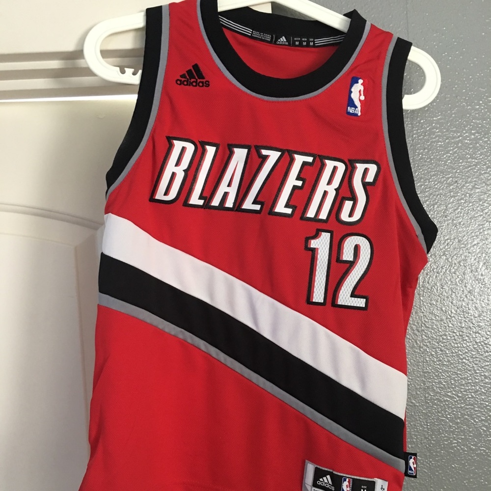 Trailblazers aldridge jersey kids size medium